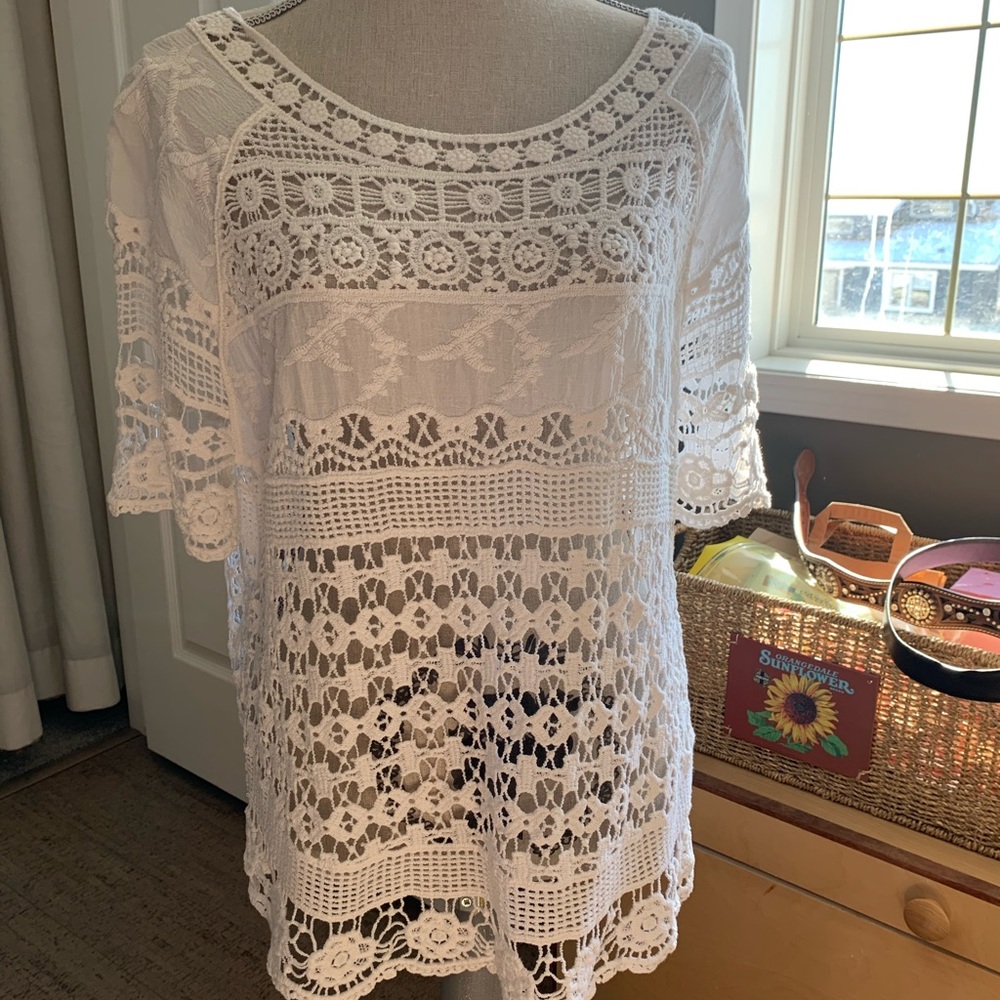 Lilibleu lace top